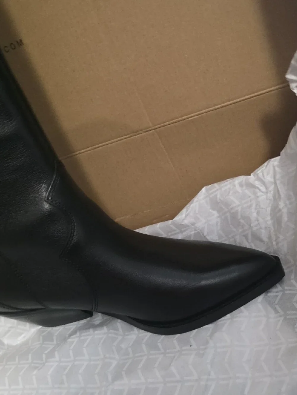 Black Leather Knee-High Women's Riding Boots